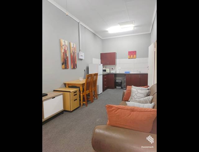 1 BEDROOM FLAT TO LET IN VAALPARK